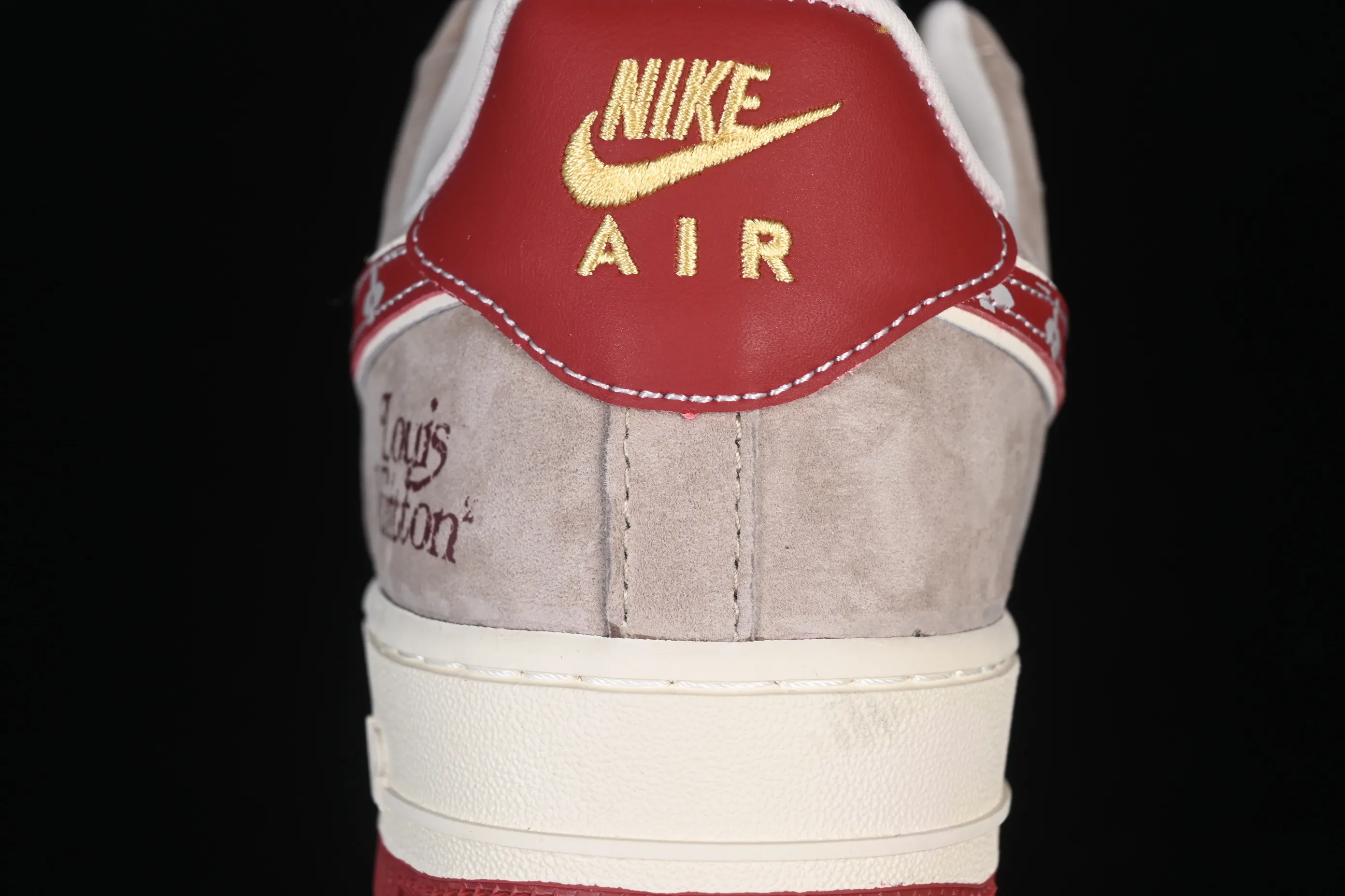 All categories Nk Air Force 1 Air Force series Nk Air Force 1 Low Air Force low-top Nike Air Force 1'07 Low gray red suede Air Force 1 low-top casual sneakers KL1688-002